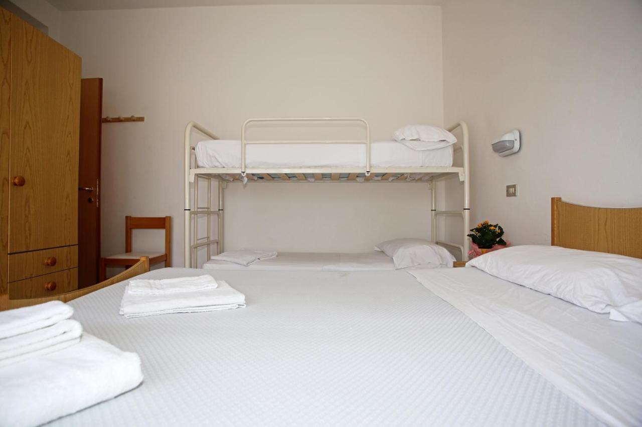 Hotel Serafini ميسانو ادرياتيكو المظهر الخارجي الصورة