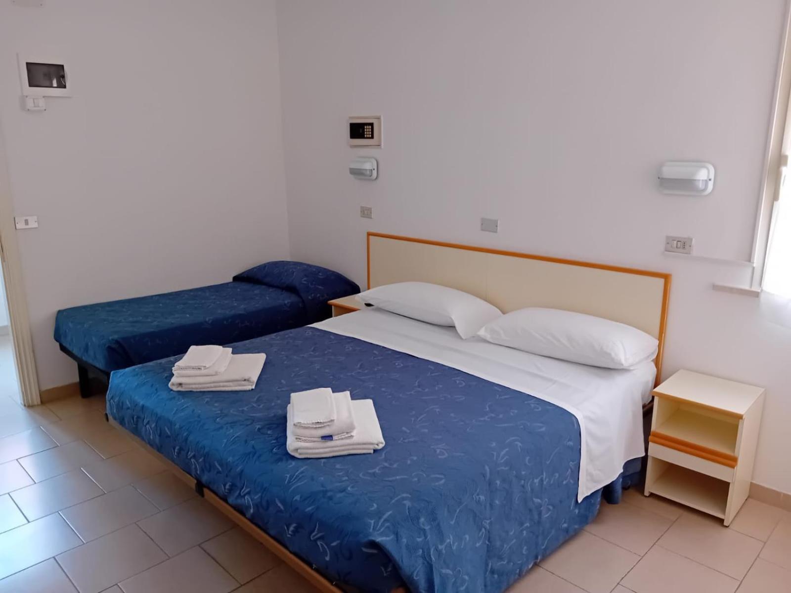 Hotel Serafini ميسانو ادرياتيكو المظهر الخارجي الصورة