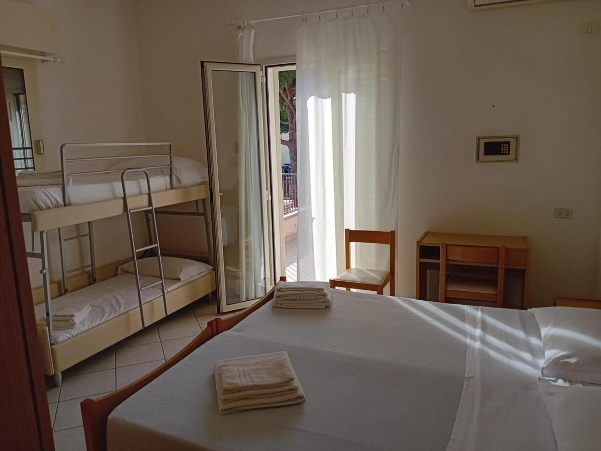 Hotel Serafini ميسانو ادرياتيكو المظهر الخارجي الصورة