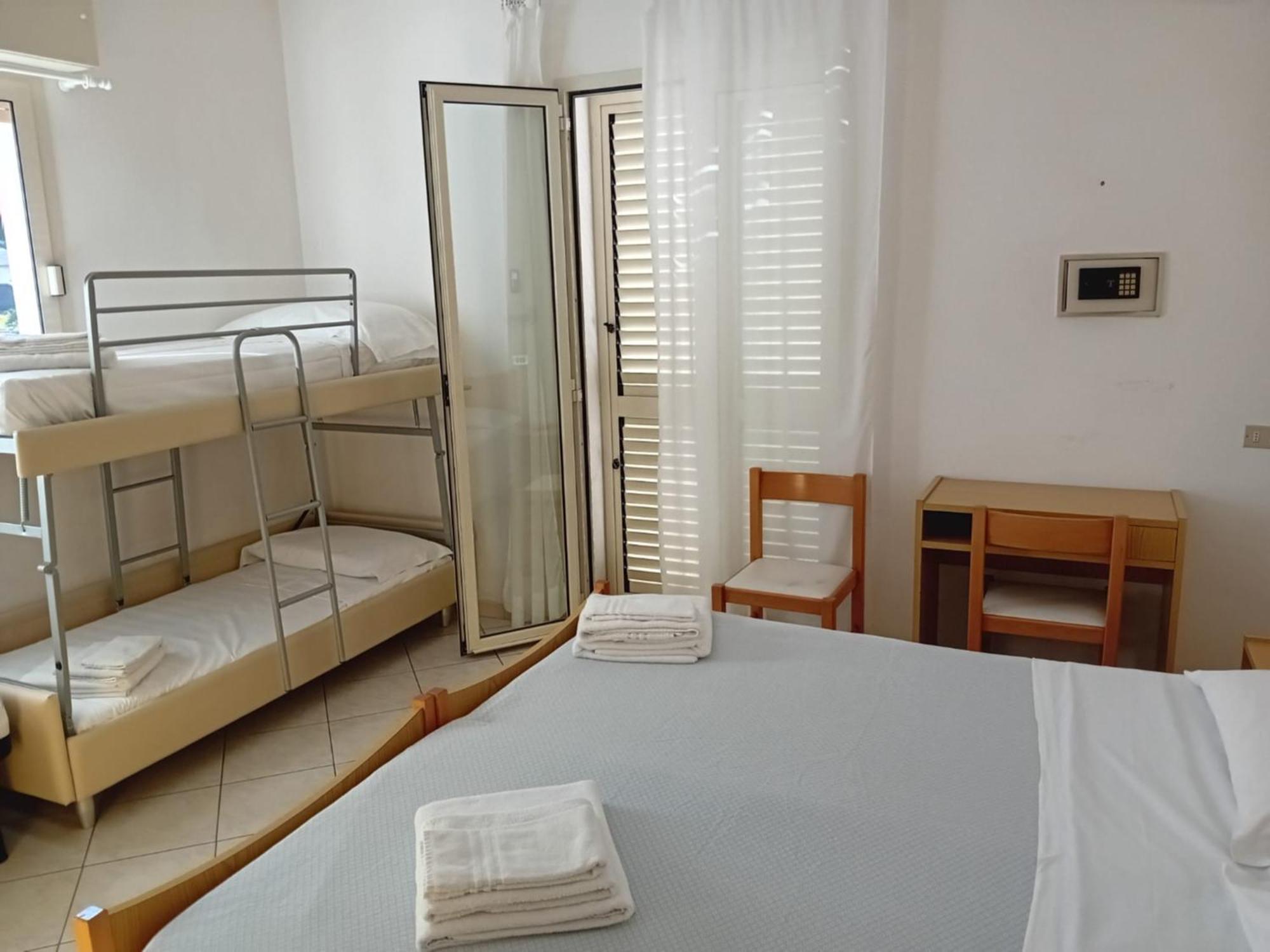 Hotel Serafini ميسانو ادرياتيكو المظهر الخارجي الصورة